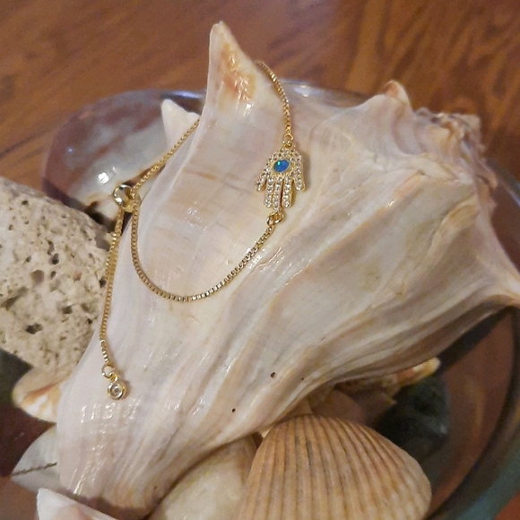 Jewelry - HAMSA HAND Crystal and Rhinestone bracelet